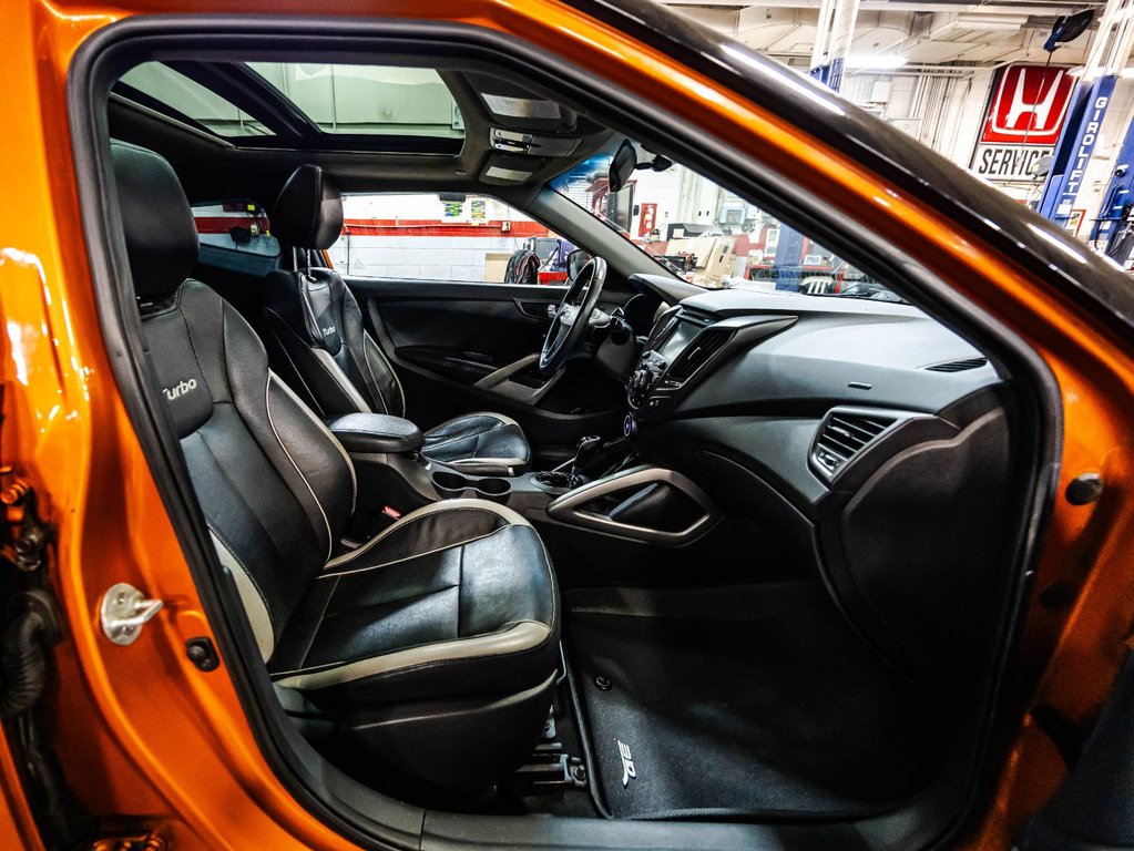 Hyundai Veloster Turbo 2013 à Montréal, Québec - 18 - w1024h768px