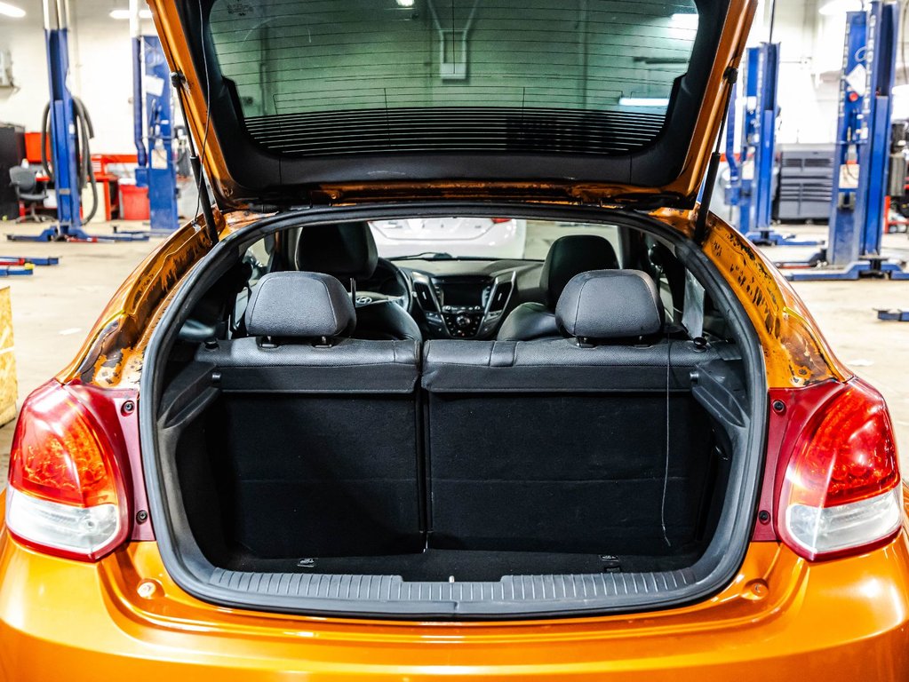 Hyundai Veloster Turbo 2013 à Montréal, Québec - 13 - w1024h768px