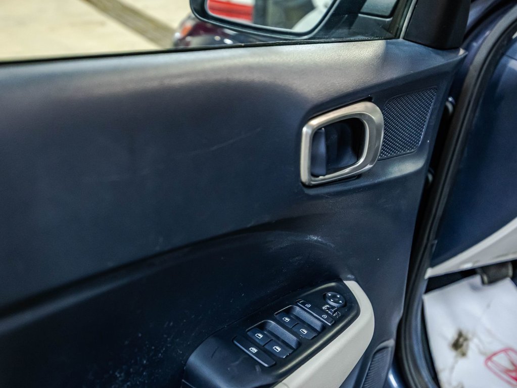 Hyundai Venue TRENDLINE 2021 à Montréal, Québec - 12 - w1024h768px