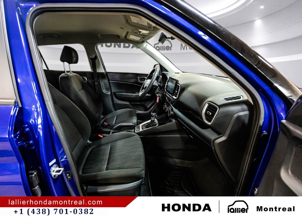 Hyundai Venue Essential 2022 à Montréal, Québec - 17 - w1024h768px
