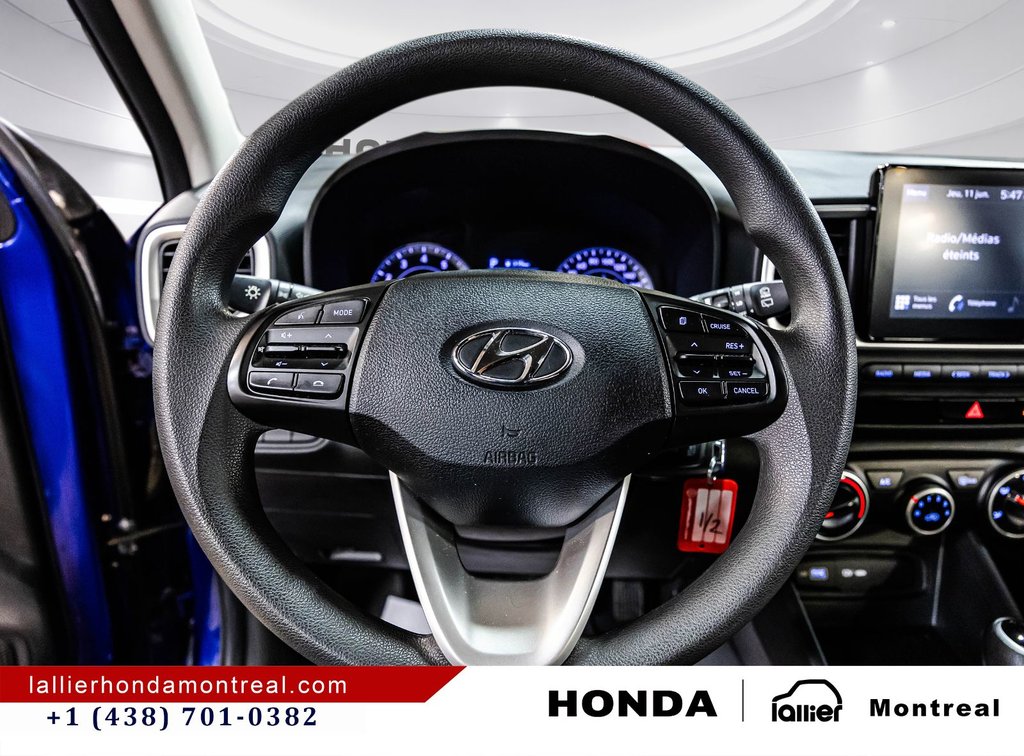 Hyundai Venue Essential 2022 à Montréal, Québec - 21 - w1024h768px