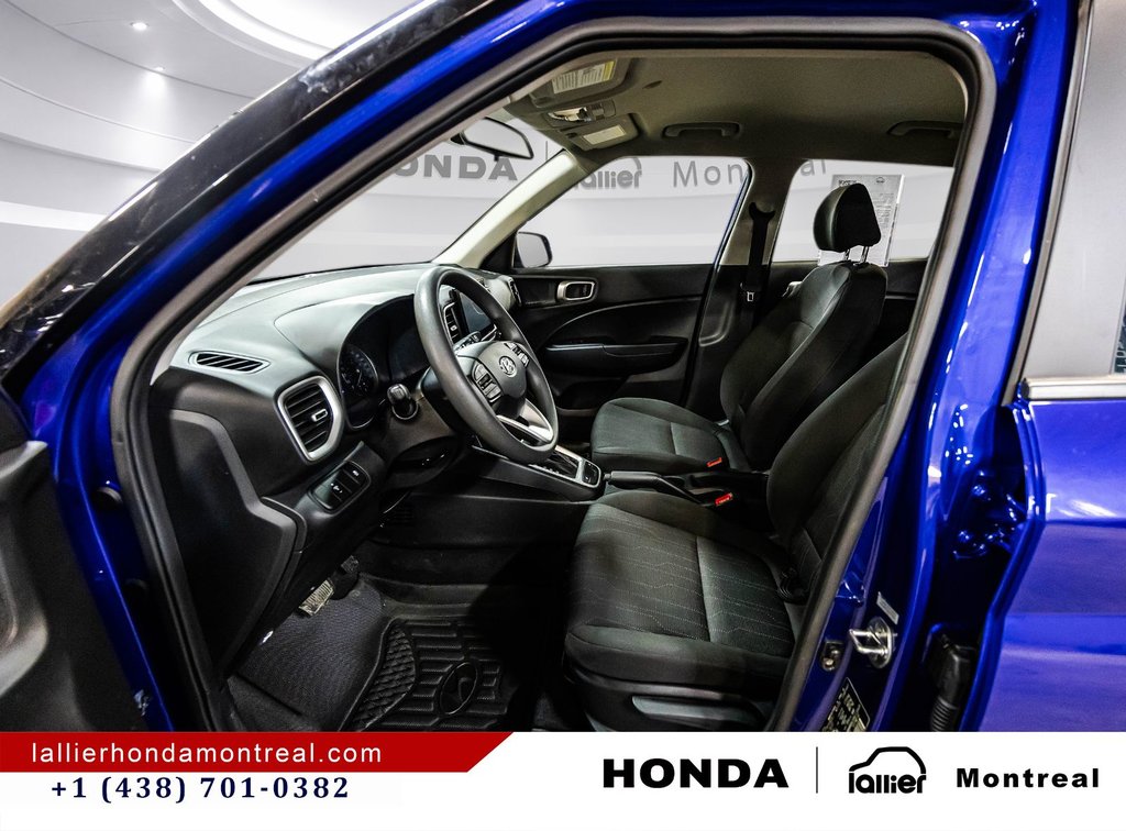 Hyundai Venue Essential 2022 à Montréal, Québec - 18 - w1024h768px
