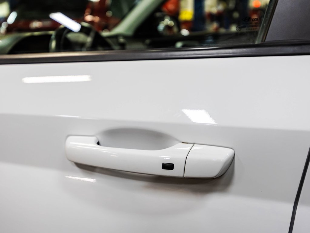 2024 Hyundai Venue Preferred in Montréal, Quebec - 11 - w1024h768px