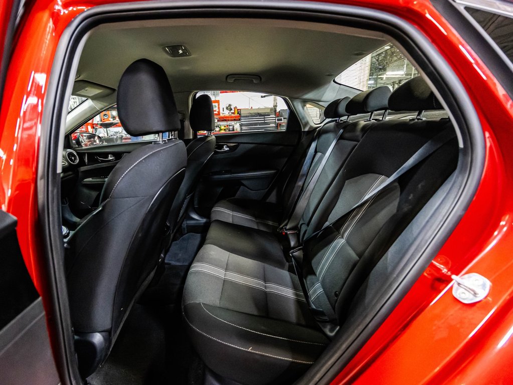 Kia Forte EX 2022 à Montréal, Québec - 13 - w1024h768px