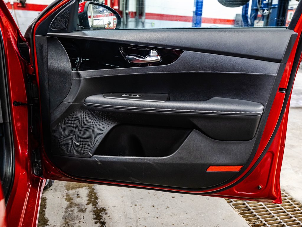 Kia Forte EX 2022 à Montréal, Québec - 16 - w1024h768px