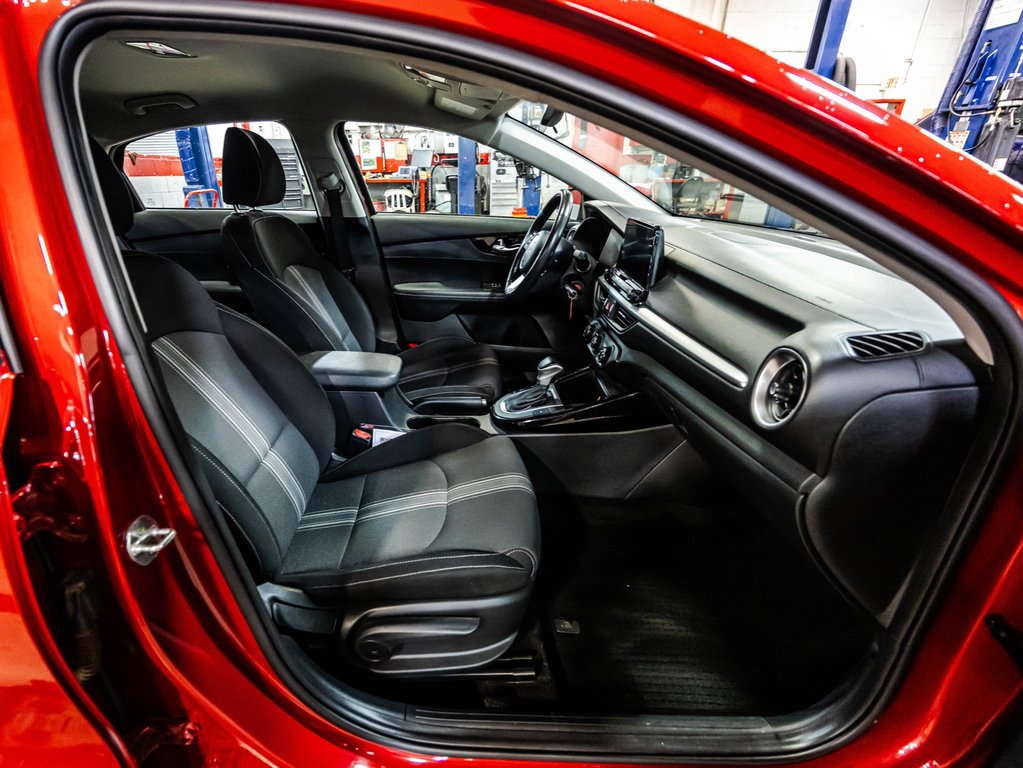 Kia Forte EX 2022 à Montréal, Québec - 17 - w1024h768px