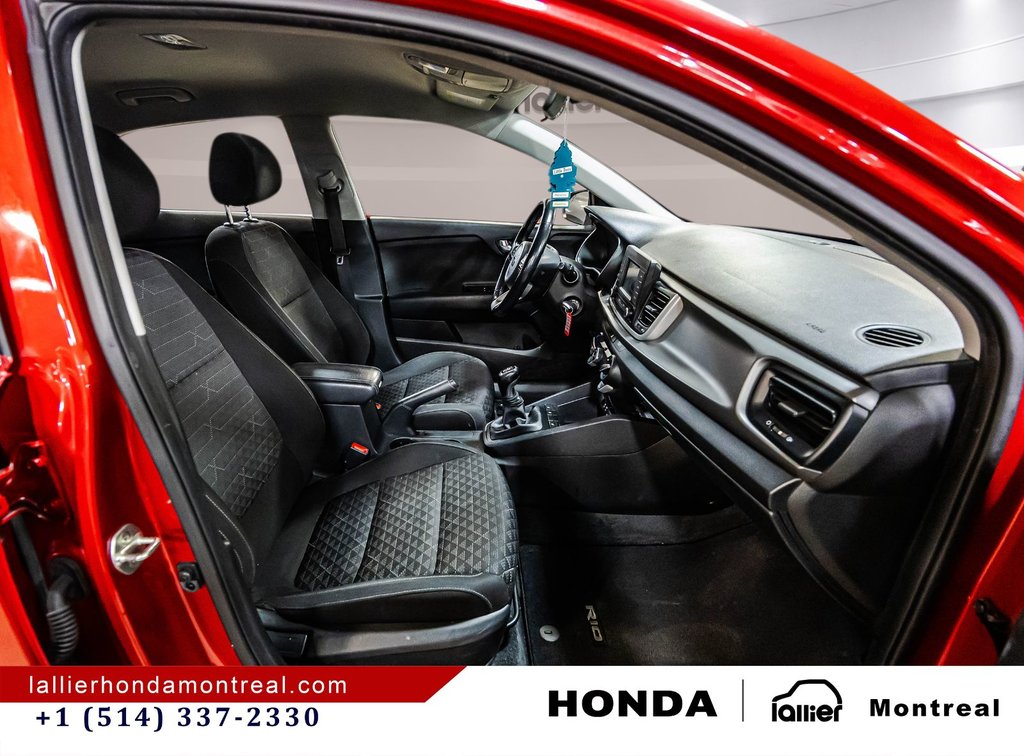 Kia Rio 5-door LX+ 2018 à Montréal, Québec - 17 - w1024h768px