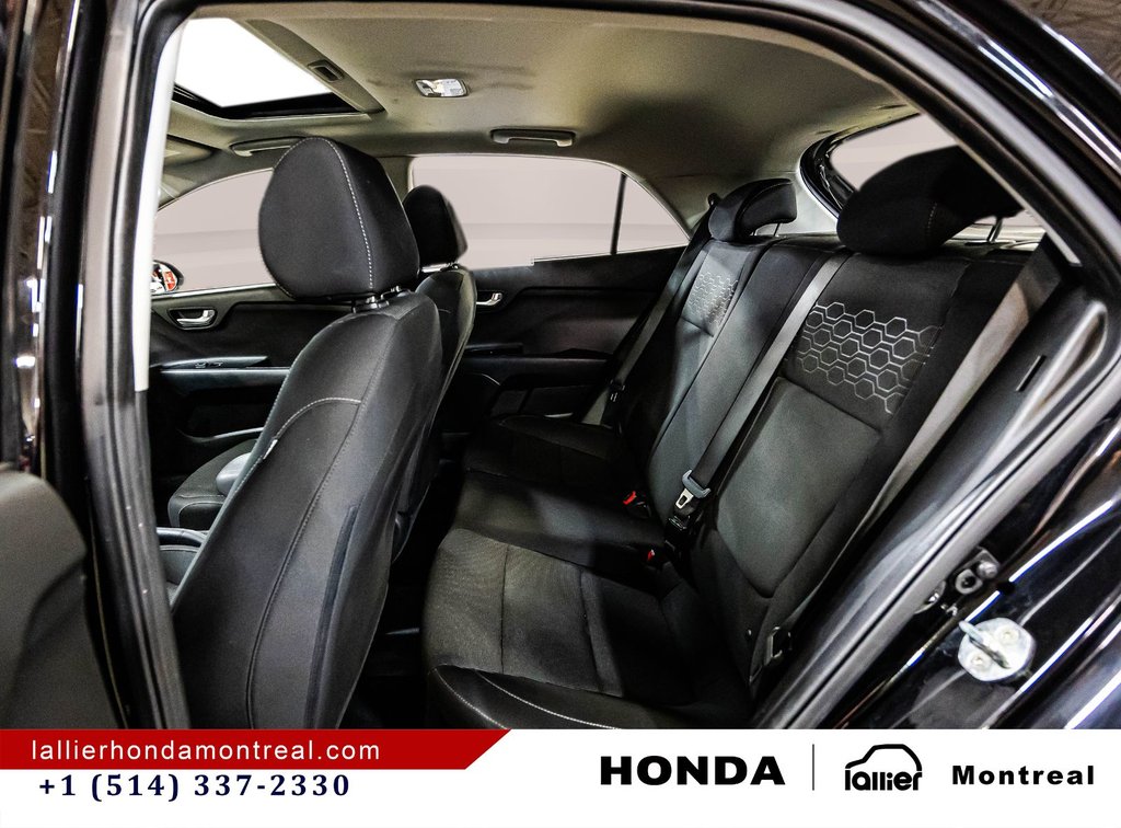 2021 Kia Rio 5-door EX Premium in Montréal, Quebec - 14 - w1024h768px