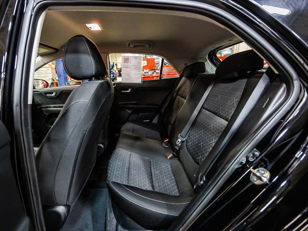2023 Kia Rio 5-door LX + in Montréal, Quebec - 13 - w1024h768px