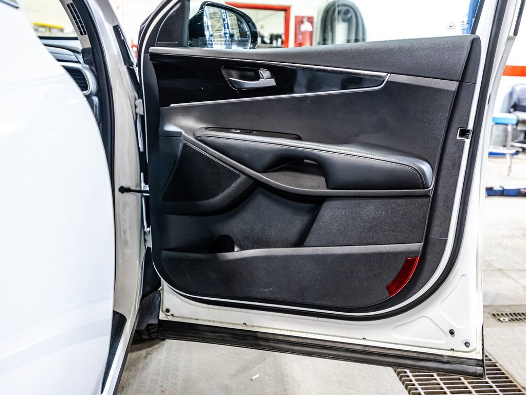 2020 Kia Sorento LX+ in Montréal, Quebec - 17 - w1024h768px