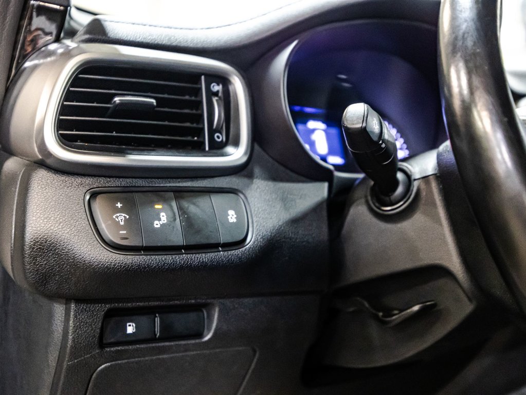 2020 Kia Sorento LX+ in Montréal, Quebec - 21 - w1024h768px