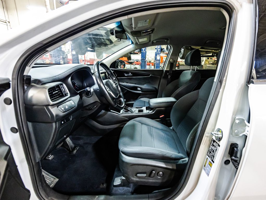2020 Kia Sorento LX+ in Montréal, Quebec - 19 - w1024h768px