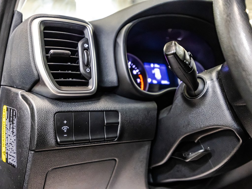 2022 Kia Sportage LX in Montréal, Quebec - 20 - w1024h768px