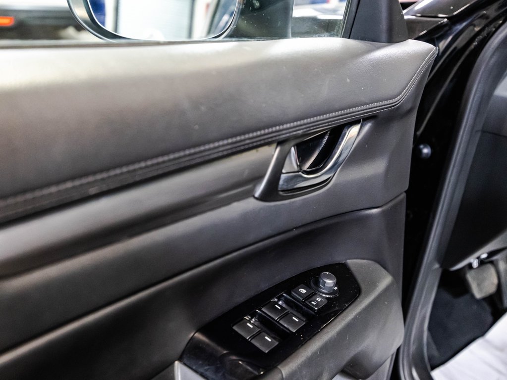 2019 Mazda CX-5 GS in Montréal, Quebec - 12 - w1024h768px