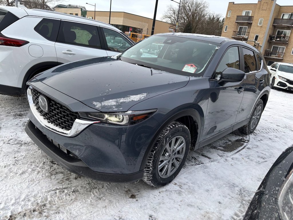 2025 Mazda CX-5 GX in Montréal, Quebec - 1 - w1024h768px