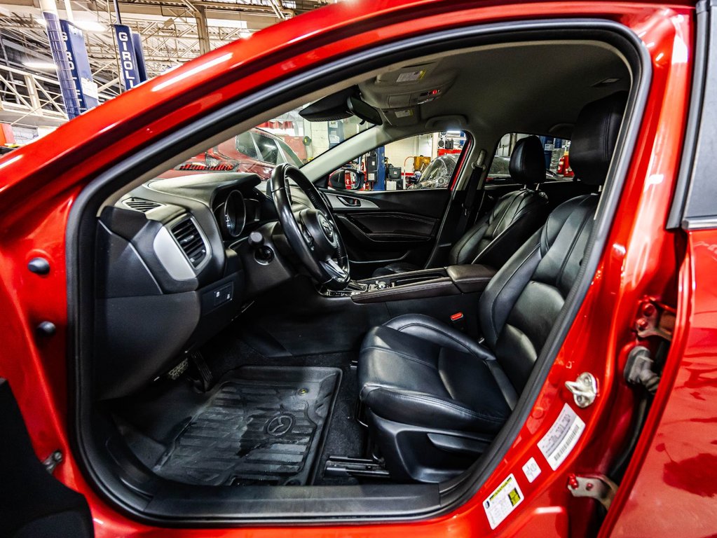 2018 Mazda 3 Sport GS in Montréal, Quebec - 19 - w1024h768px