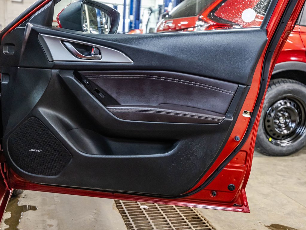 2018 Mazda 3 Sport GS in Montréal, Quebec - 17 - w1024h768px