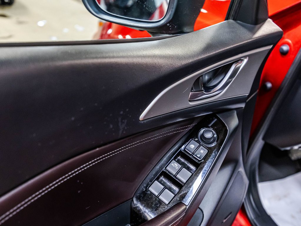 2018 Mazda 3 Sport GS in Montréal, Quebec - 12 - w1024h768px