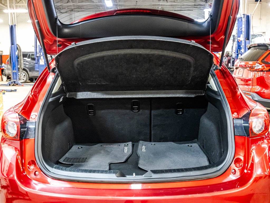 2018 Mazda 3 Sport GS in Montréal, Quebec - 16 - w1024h768px
