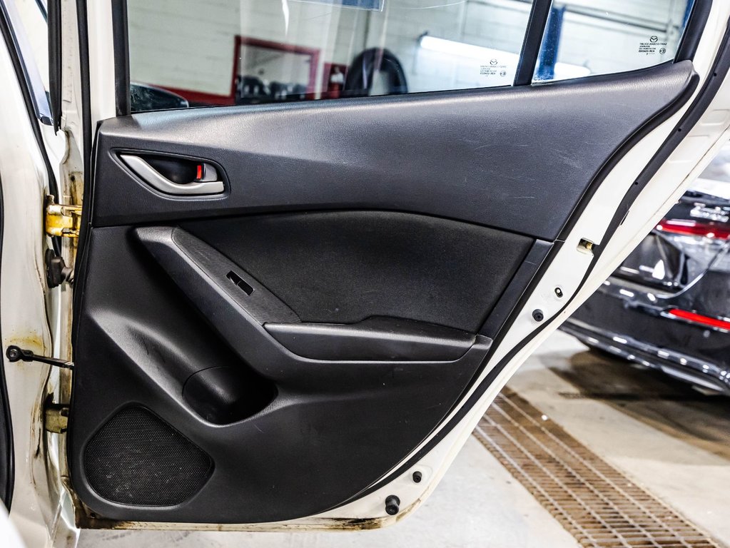 2016 Mazda 3 GX in , Quebec - 15 - w1024h768px