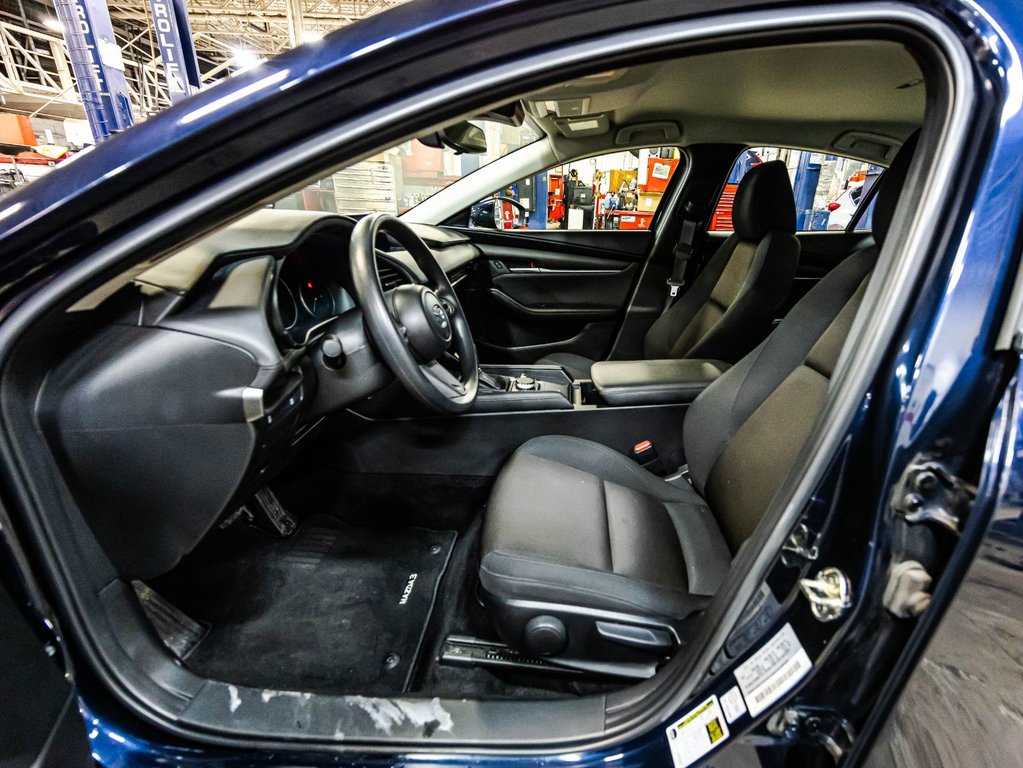 Mazda 3 GX 2022 à , Québec - 18 - w1024h768px