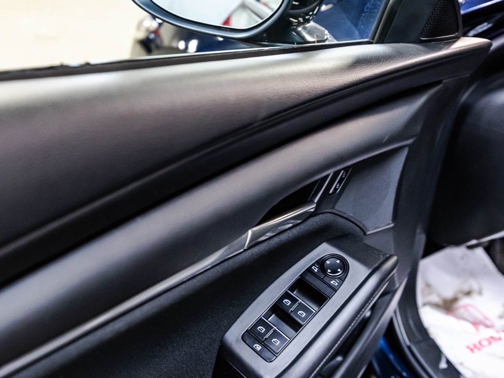 Mazda 3 GX 2022 à , Québec - 11 - w1024h768px