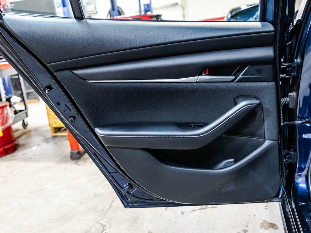 Mazda 3 GX 2022 à , Québec - 12 - w1024h768px