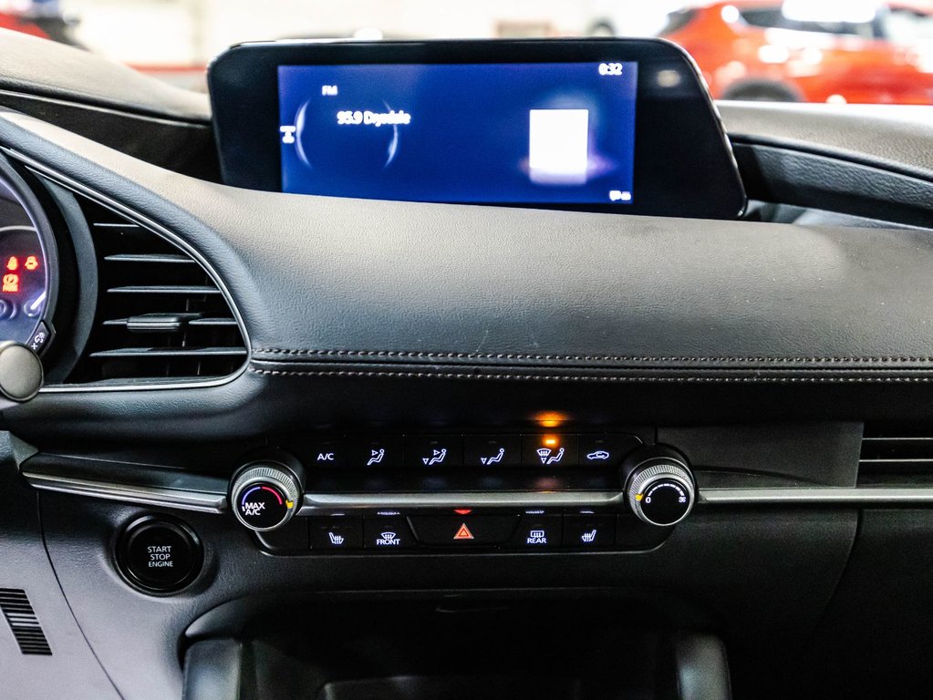 Mazda 3 GX 2022 à , Québec - 23 - w1024h768px