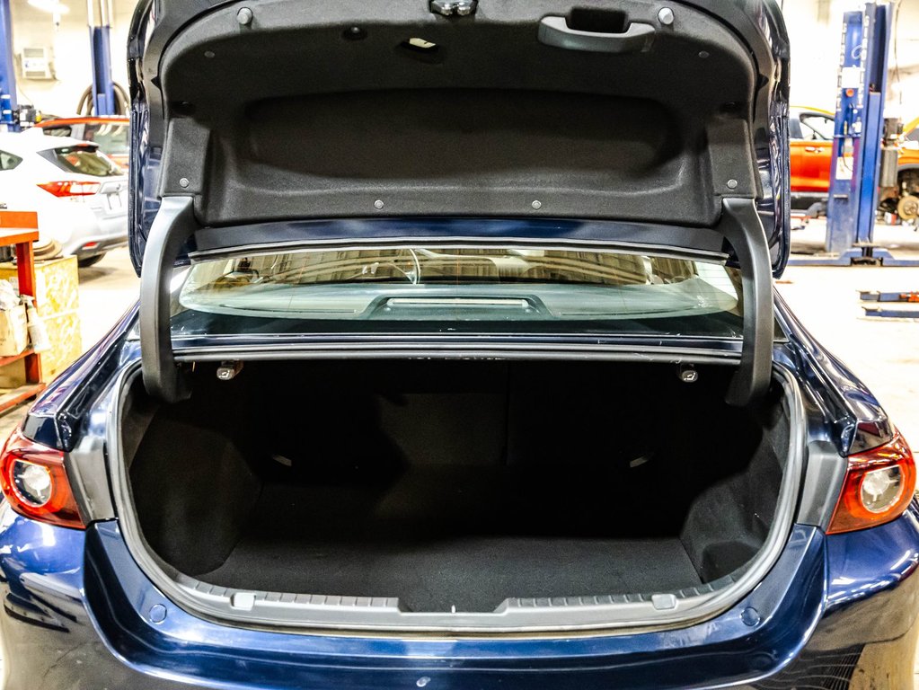 Mazda 3 GX 2022 à , Québec - 15 - w1024h768px