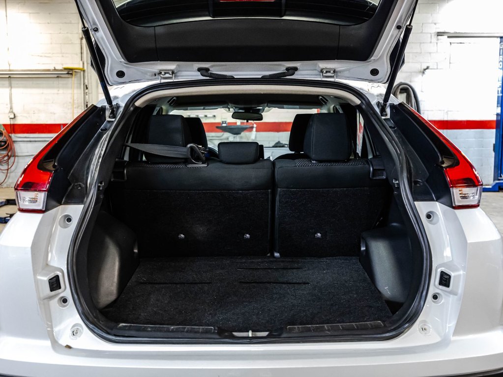 2022 Mitsubishi ECLIPSE CROSS ES in Montréal, Quebec - 15 - w1024h768px