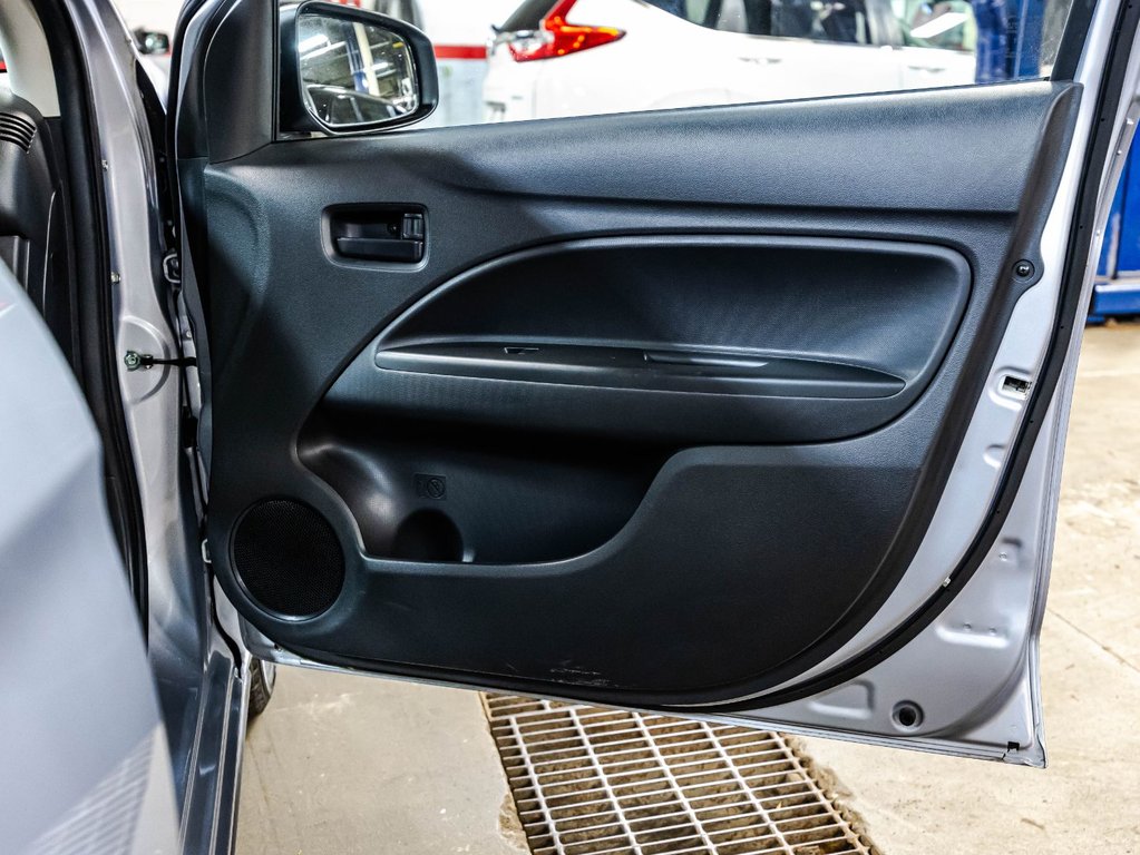 2023 Mitsubishi Mirage ES in Montréal, Quebec - 16 - w1024h768px