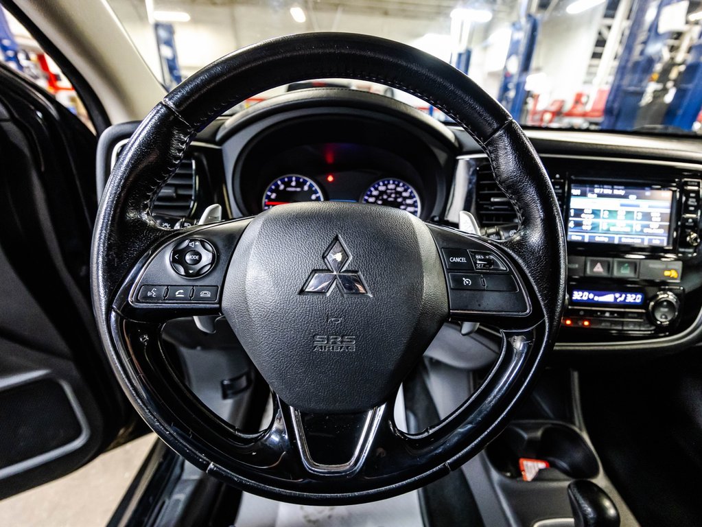 2016 Mitsubishi Outlander SE in Montréal, Quebec - 23 - w1024h768px