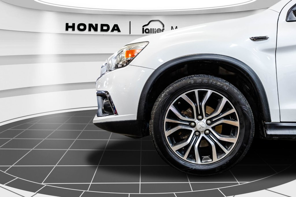 2016 Mitsubishi RVR SE LIMITED in Montréal, Quebec - 10 - w1024h768px