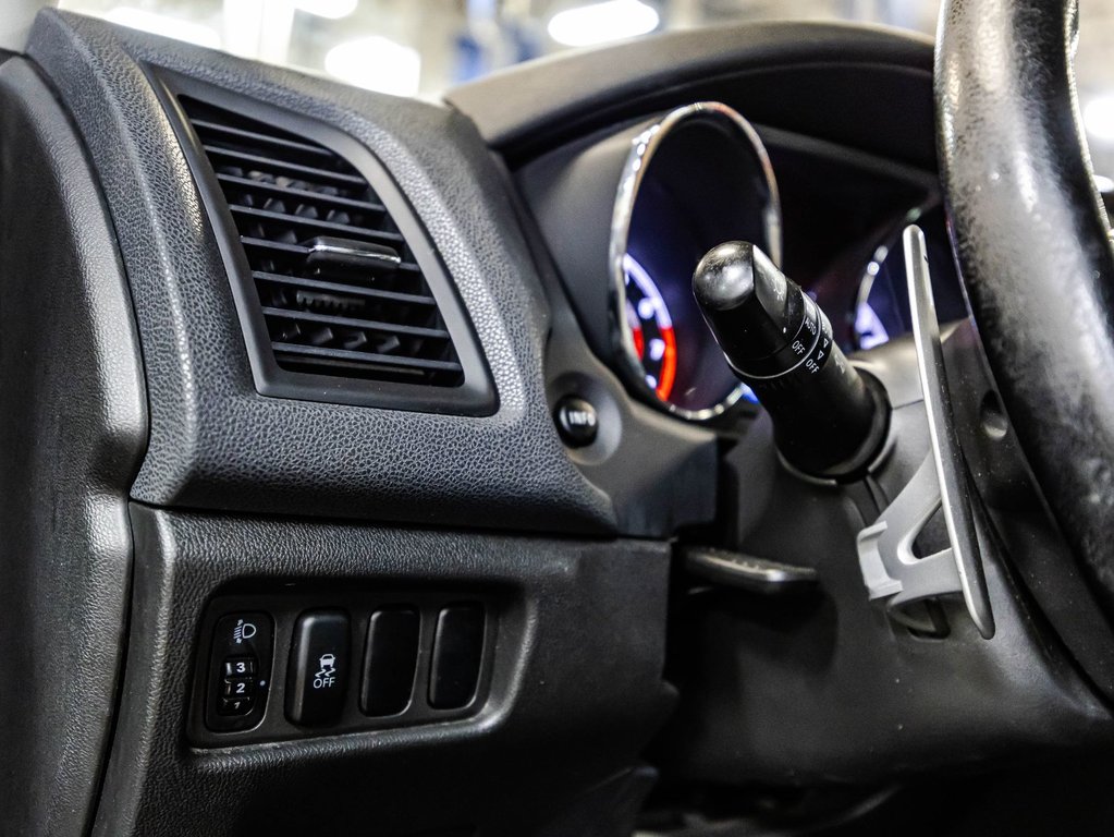 2016 Mitsubishi RVR SE LIMITED in Montréal, Quebec - 22 - w1024h768px