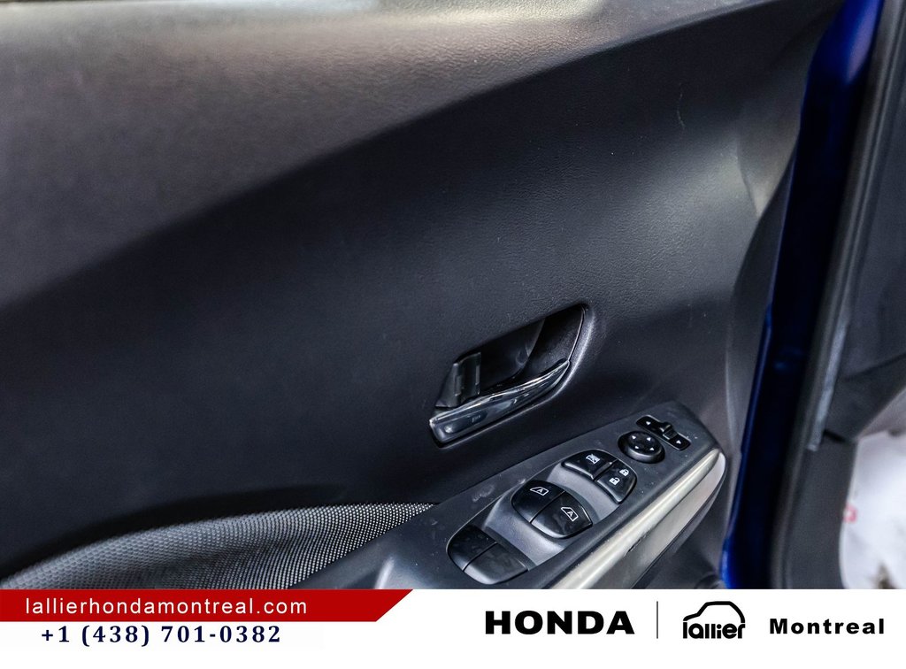 Nissan Kicks SV 2018 à Montréal, Québec - 12 - w1024h768px