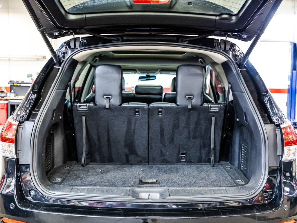 Nissan Pathfinder PLATINUM 2015 à Montréal, Québec - 17 - w1024h768px