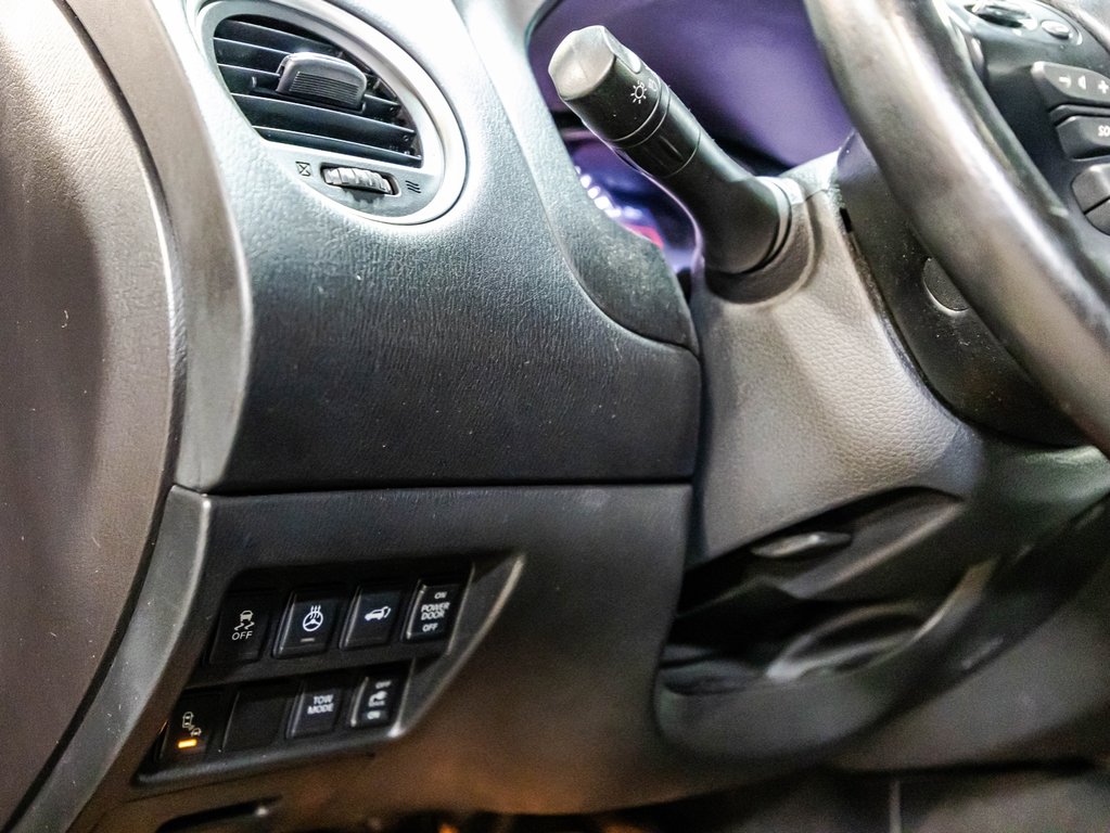 Nissan Pathfinder PLATINUM 2015 à Montréal, Québec - 23 - w1024h768px