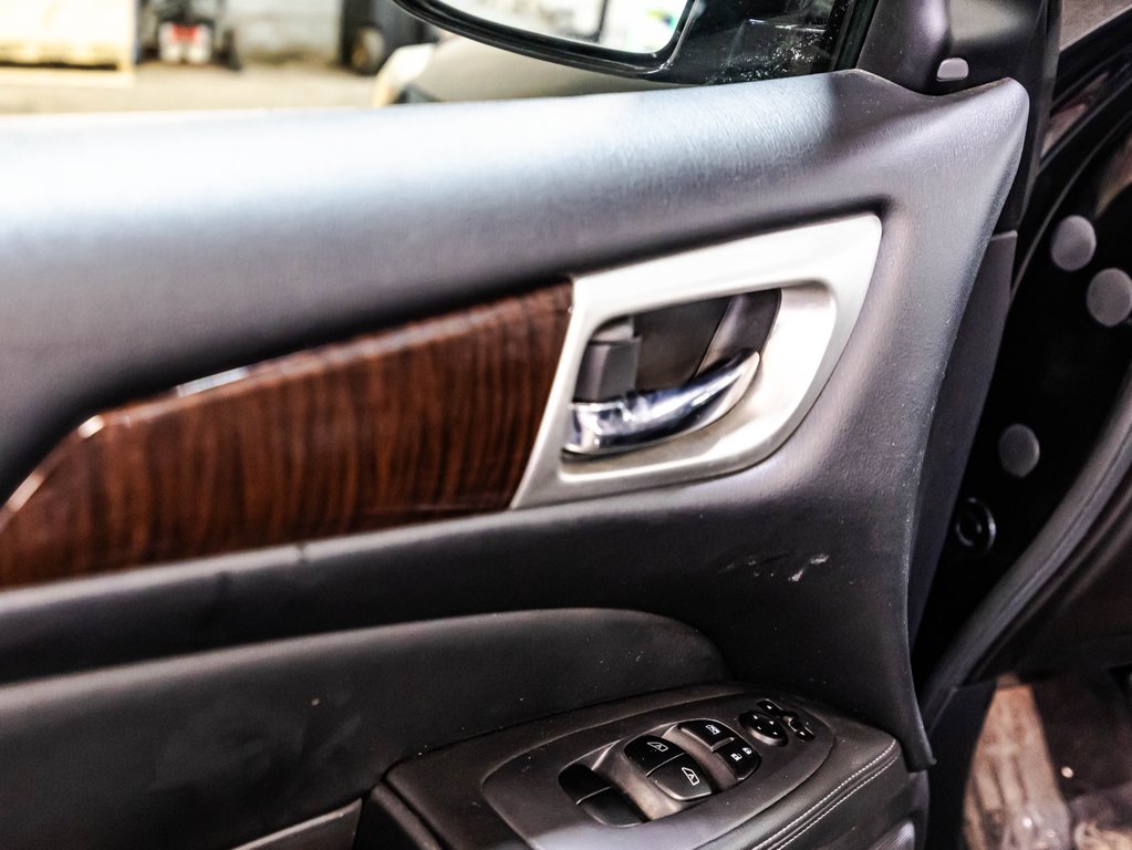 Nissan Pathfinder PLATINUM 2015 à Montréal, Québec - 12 - w1024h768px