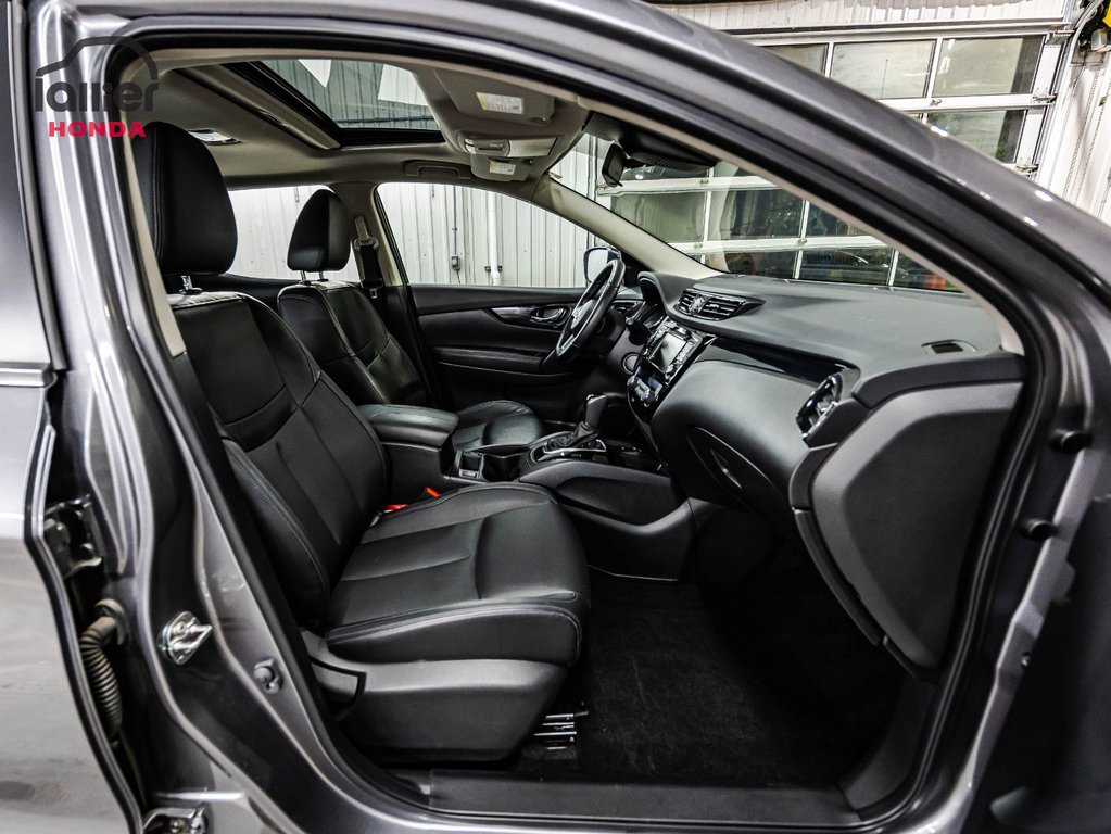 2022 Nissan Qashqai SL in Montréal, Quebec - 18 - w1024h768px