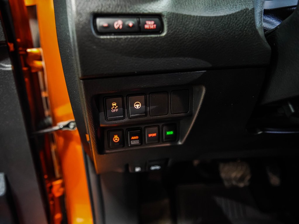 2022 Nissan Qashqai SL in Montréal, Quebec - 12 - w1024h768px