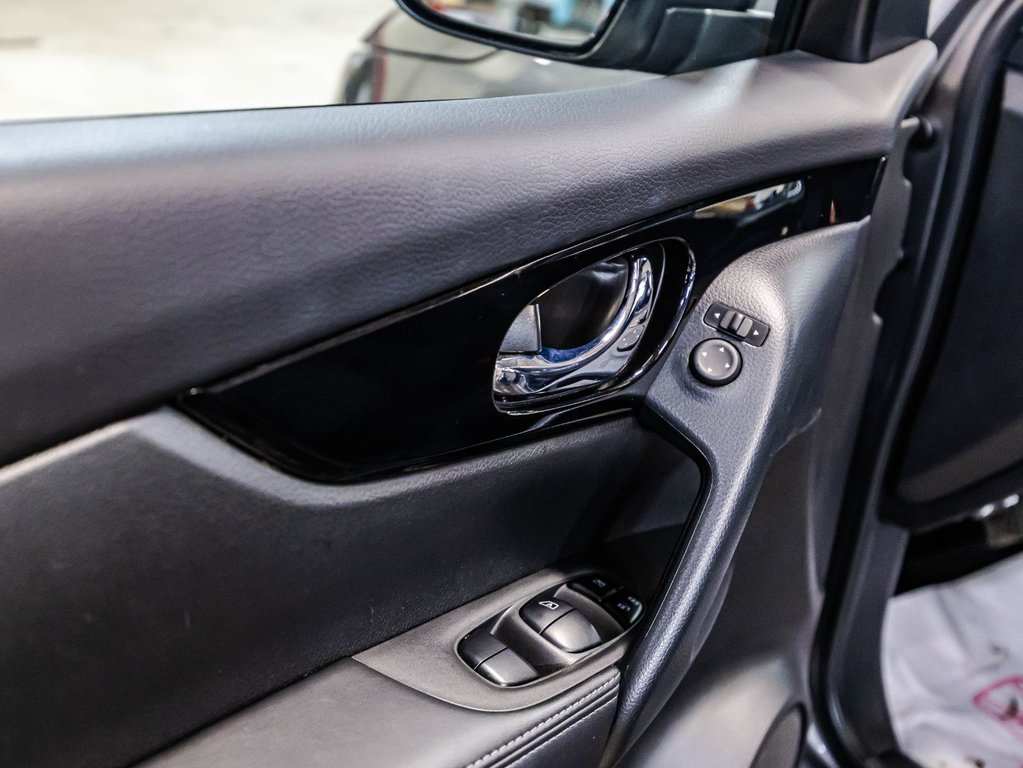 Nissan Qashqai SV 2022 à Montréal, Québec - 12 - w1024h768px