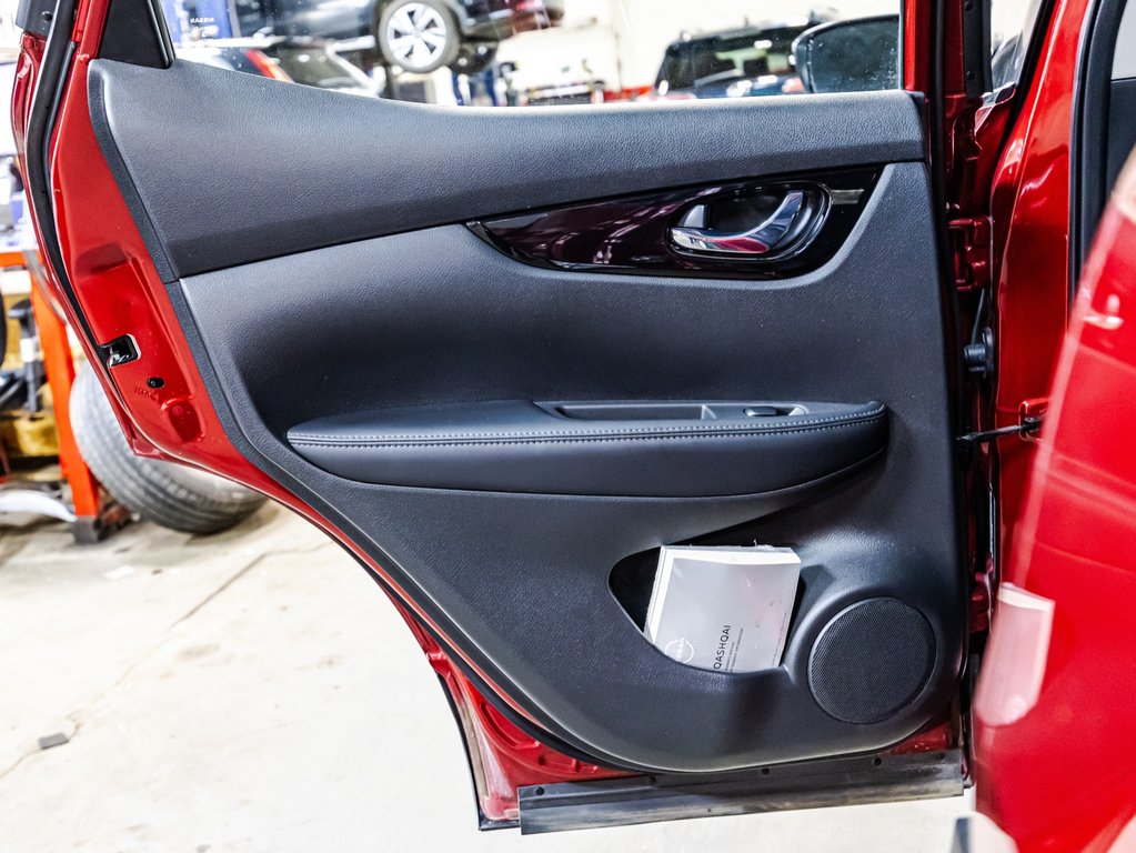 Nissan Qashqai SV 2023 à Montréal, Québec - 13 - w1024h768px