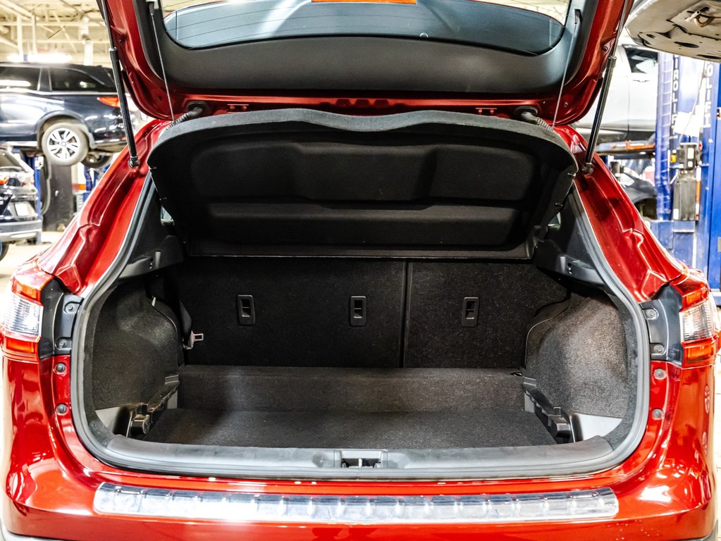 Nissan Qashqai SV 2023 à Montréal, Québec - 16 - w1024h768px