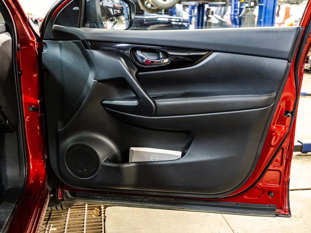 Nissan Qashqai SV 2023 à Montréal, Québec - 17 - w1024h768px