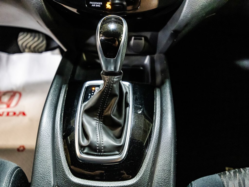 Nissan Rogue SV 2019 à , Québec - 27 - w1024h768px