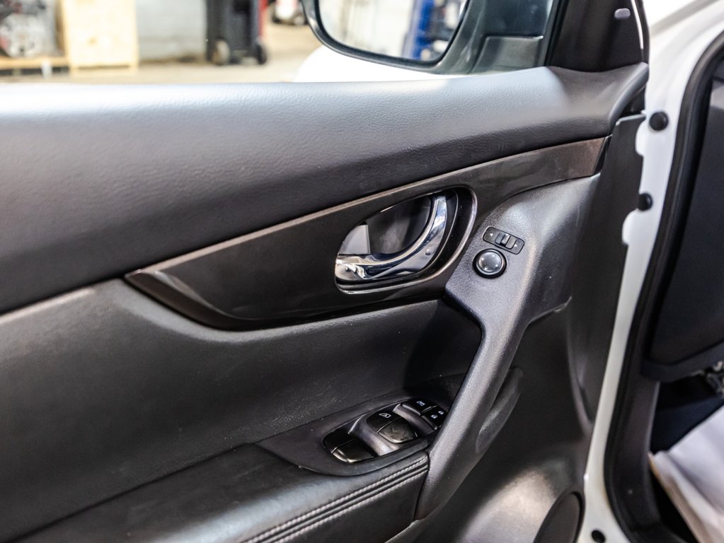 Nissan Rogue SV 2019 à , Québec - 14 - w1024h768px