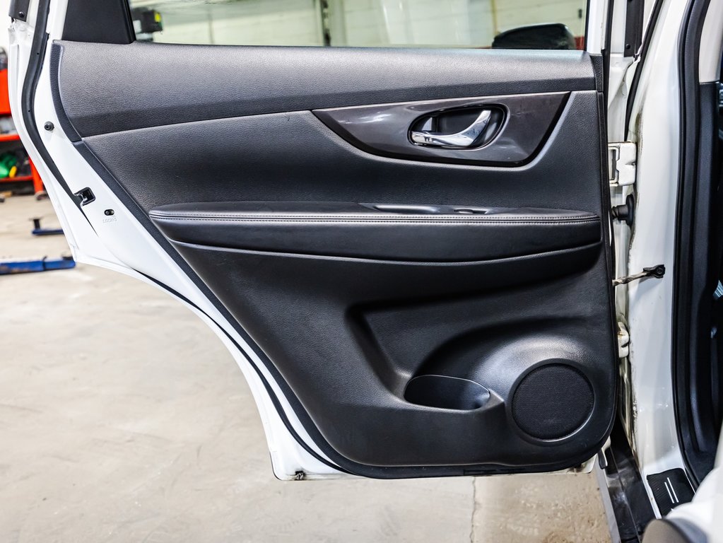 Nissan Rogue SV 2019 à , Québec - 15 - w1024h768px