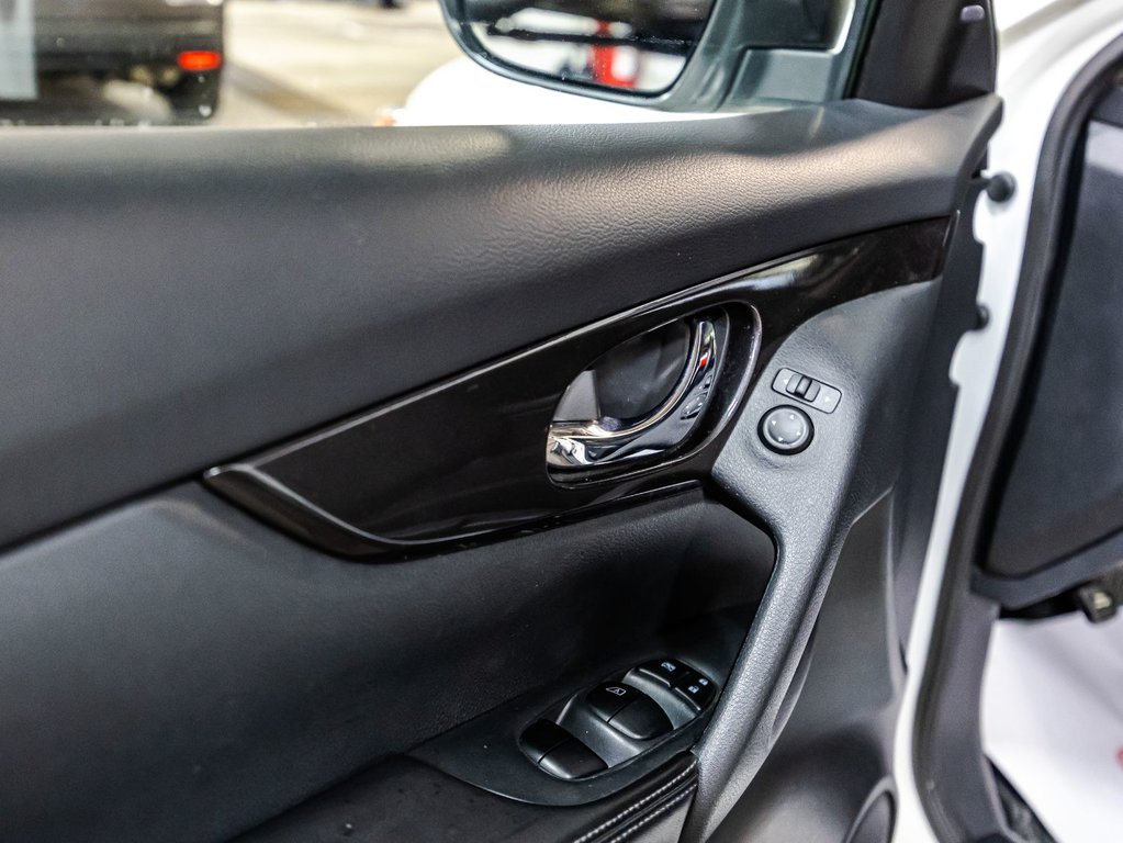 2019 Nissan Rogue S in , Quebec - 11 - w1024h768px
