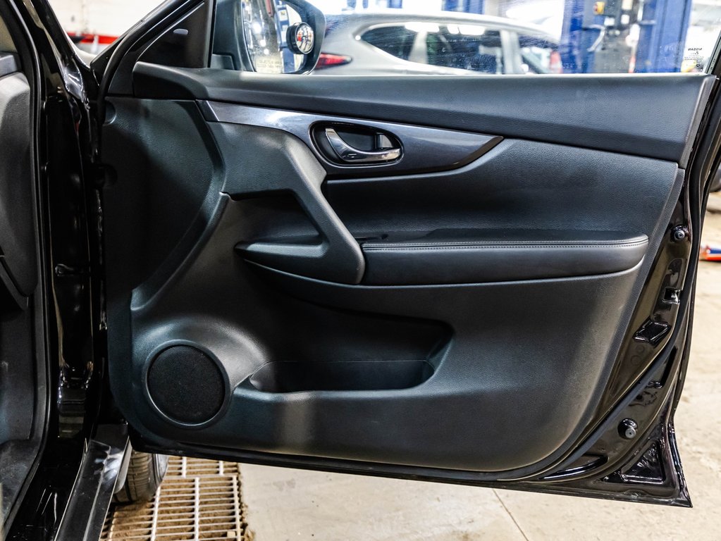 2019 Nissan Rogue S in , Quebec - 16 - w1024h768px