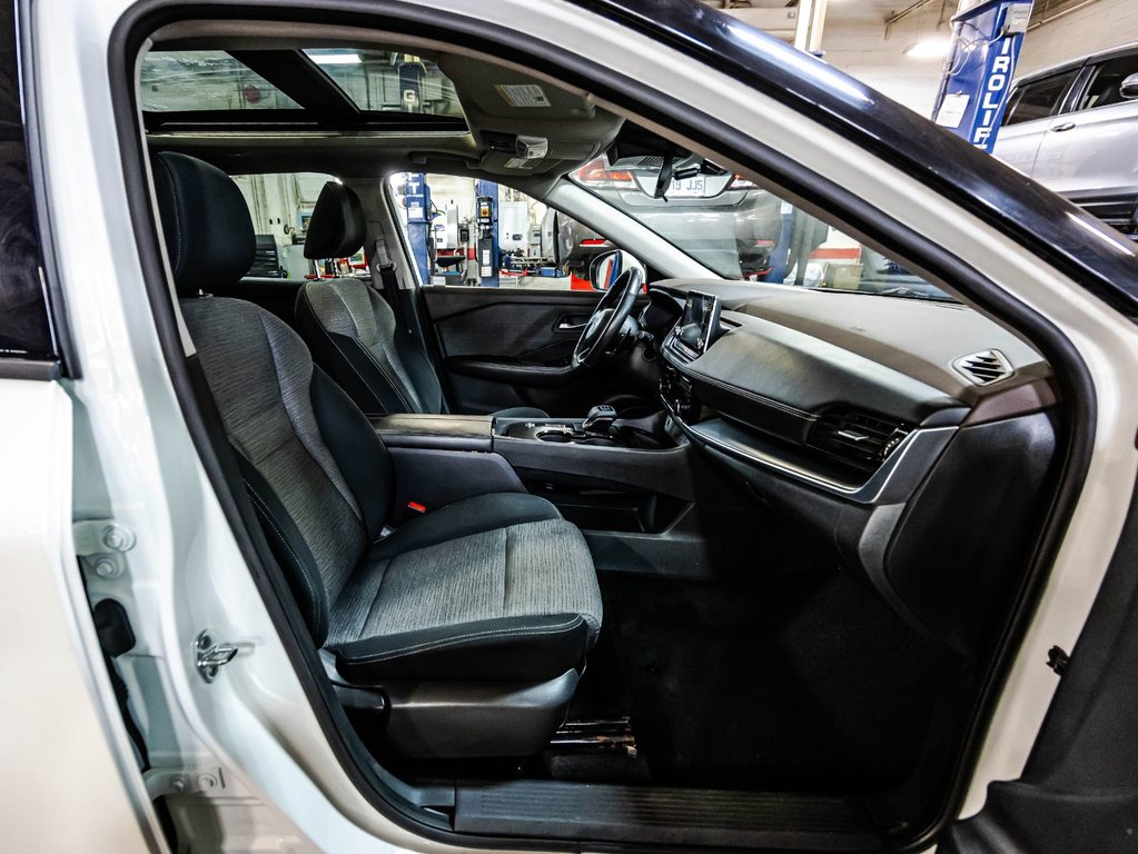 2021 Nissan Rogue SV in Montréal, Quebec - 18 - w1024h768px